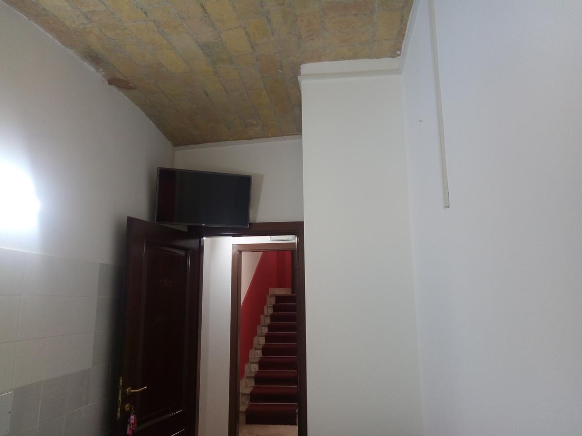 Roma Hotel Srls Exterior foto